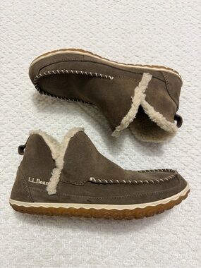 L.L. Bean Mountain Moc Slippers Hard Soles Women's Size 9